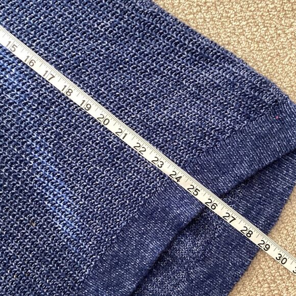 GAP Blue Oversized Chunky Knit Women's Soft Sweater Size XS Royal Blue EUC - Picture 6 of 7